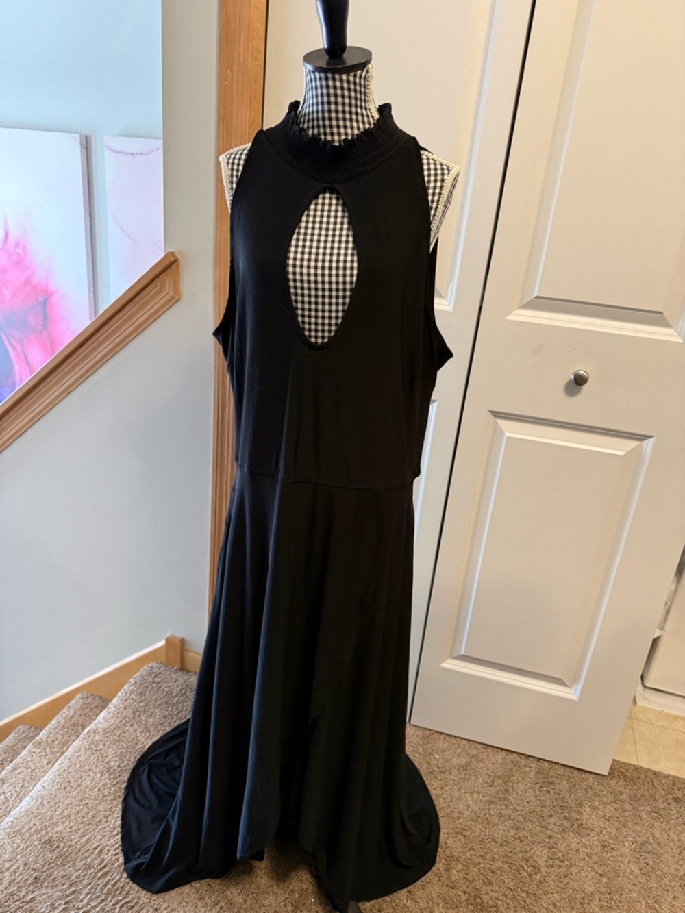 Black Keyhole Maxi hi- low - Sleek Sleeveless Dress
